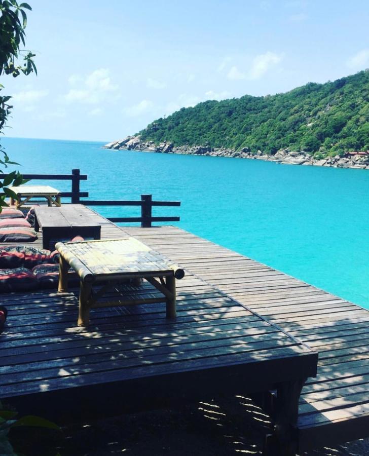 Bambu Huts Hotel Baan Tai Bagian luar foto