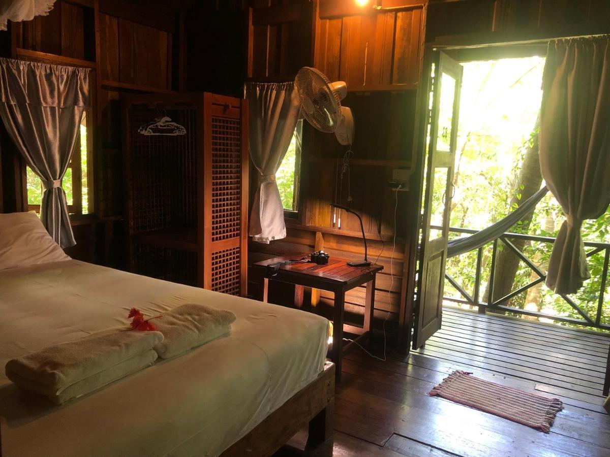Bambu Huts Hotel Baan Tai Bagian luar foto