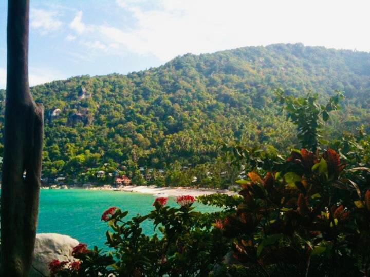 Bambu Huts Hotel Baan Tai Bagian luar foto