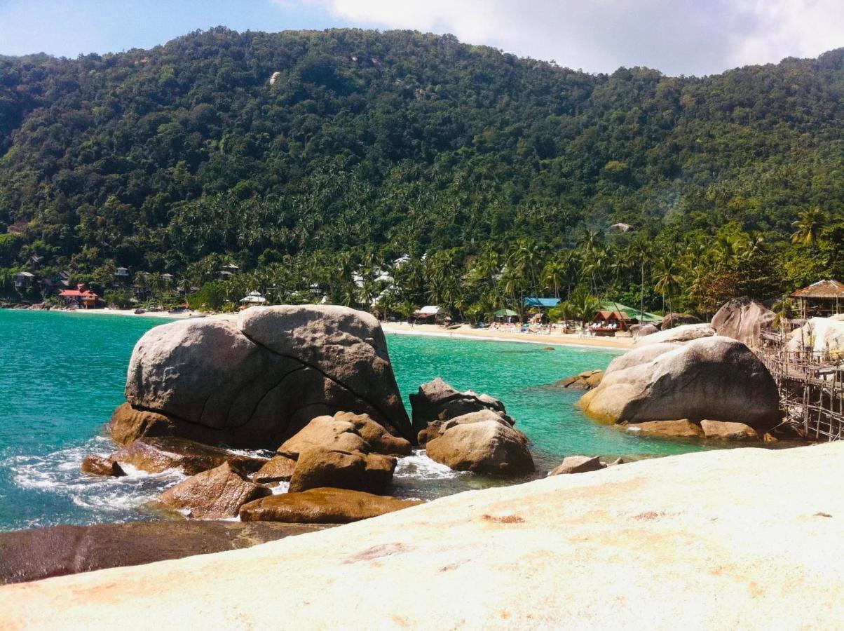 Bambu Huts Hotel Baan Tai Bagian luar foto