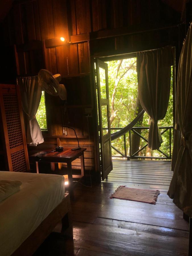 Bambu Huts Hotel Baan Tai Bagian luar foto