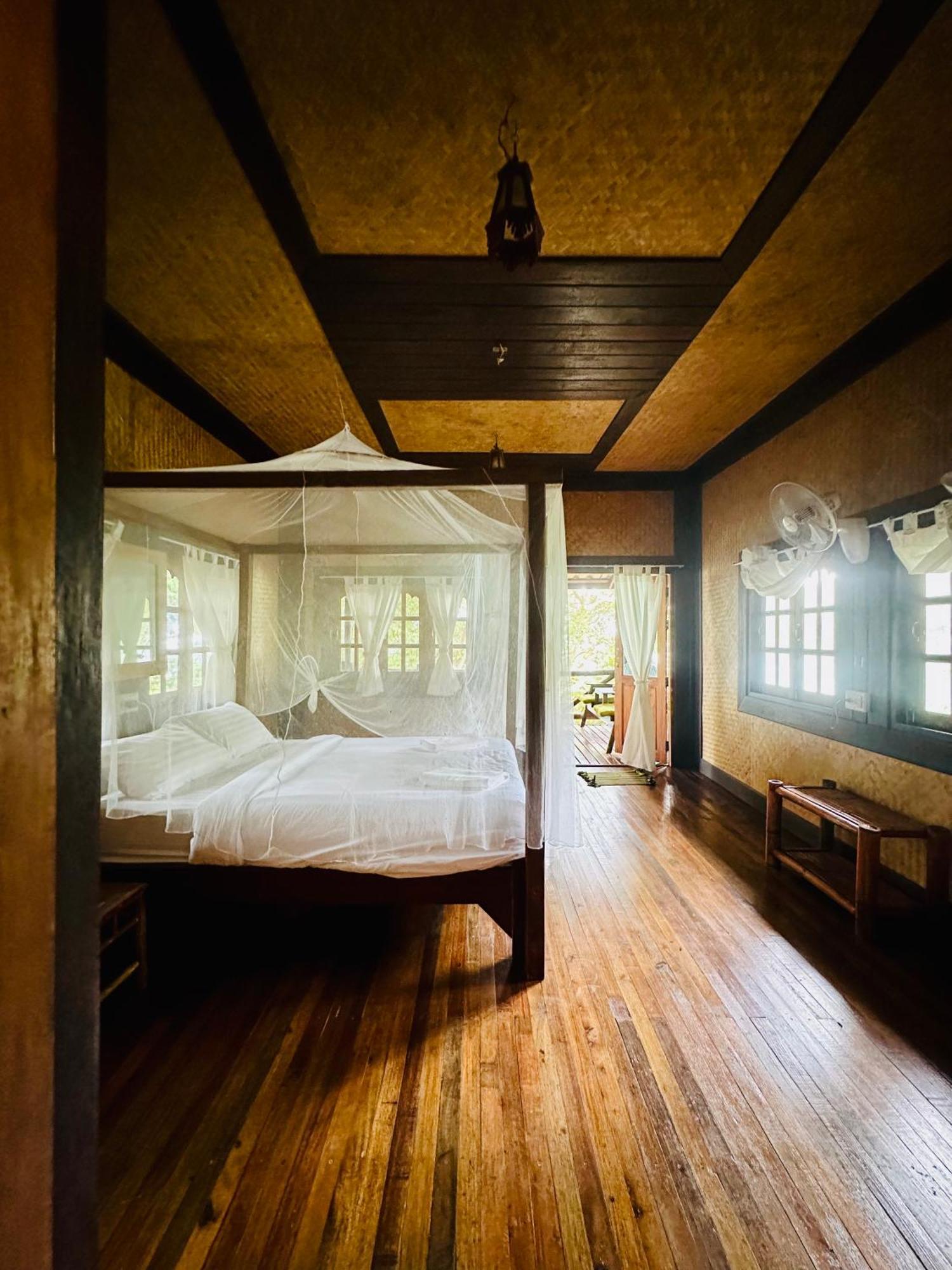 Bambu Huts Hotel Baan Tai Bagian luar foto